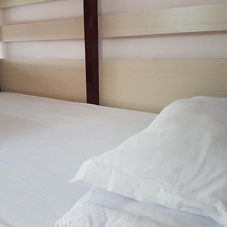 Happy Hostel Vn (Adults Only) Ciudad Ho Chi Minh  Exterior foto